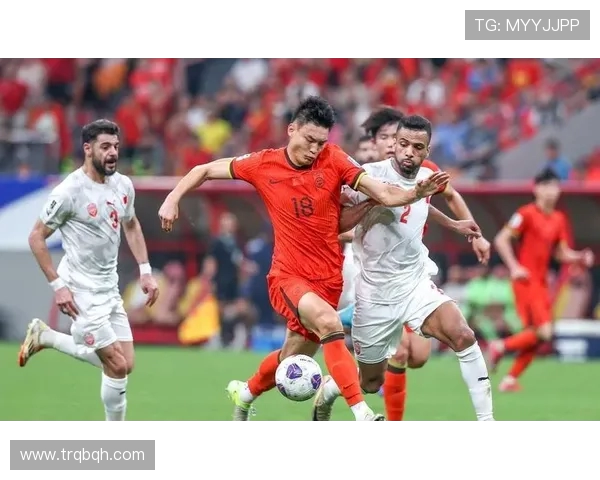 国足与韩国激战全场球迷齐声合唱展现团结与激情